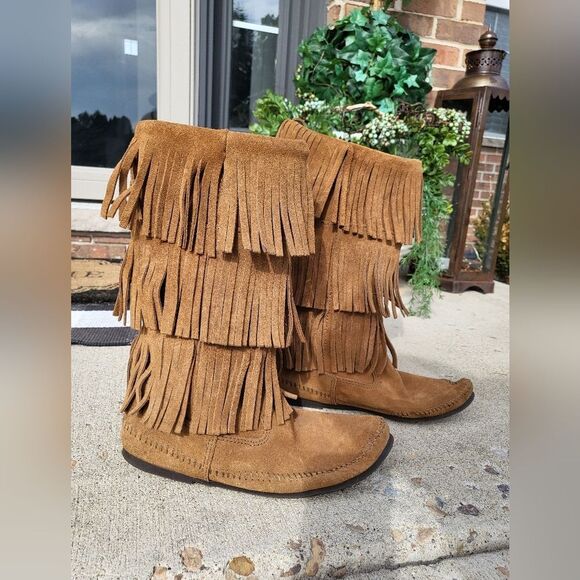 Minnetonka Women's Shoes 3 Layer Fringe Boot Taupe Size 9 - Picture 6 of 11